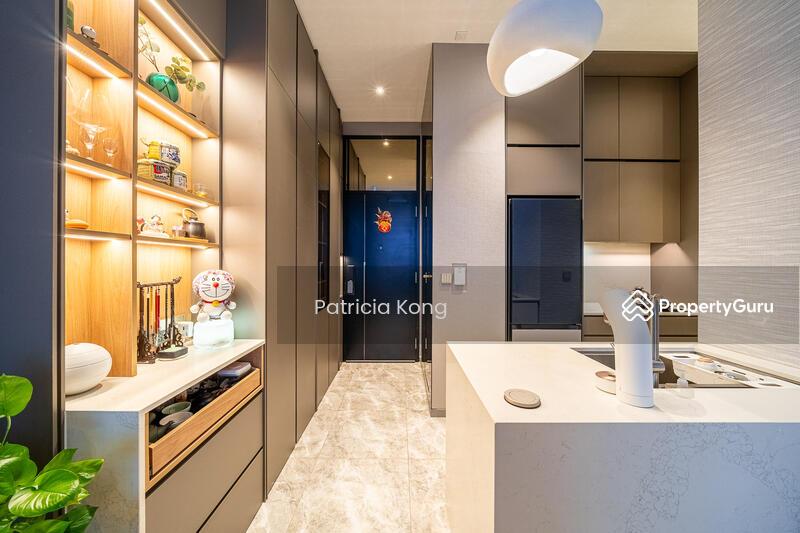 Condominium for Sale: D18, 528592