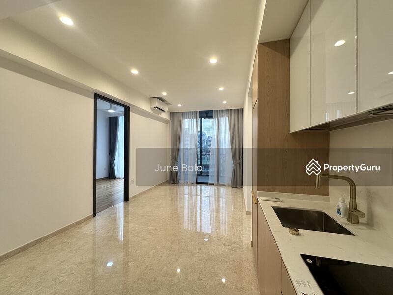 Prop-GPT: Condominium: D15 Amber Road Meyer Mansion