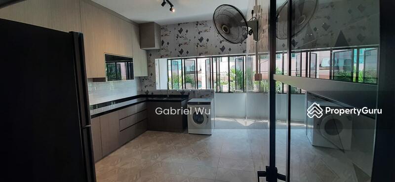  4 Gray Lane  Walk Up  Freehold Heritage