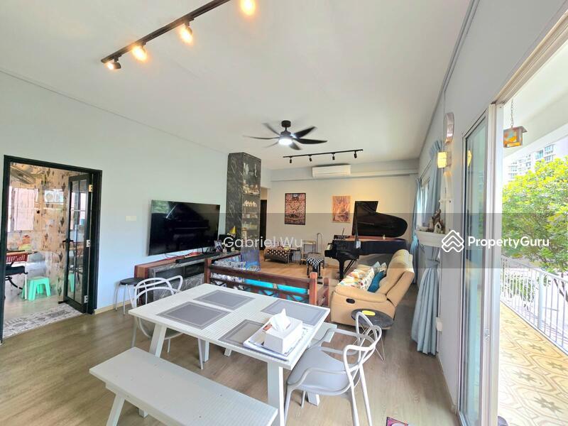  4 Gray Lane  Walk Up  Freehold Heritage