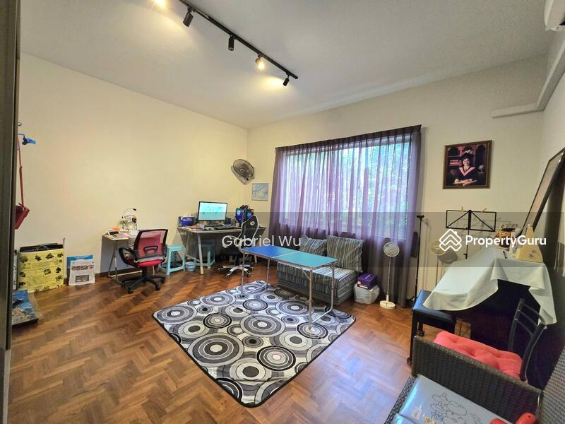  4 Gray Lane  Walk Up  Freehold Heritage