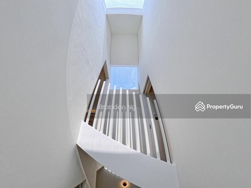 LANDED7772 @ RENOVATED MOVE IN TERRACE OFF SIGLAP