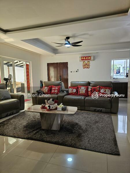 Prop-GPT: Corner Terrace: D19 Upper Paya Lebar Jalan Usaha/ Upper Paya Lebar Rd/Tai Keng Garden