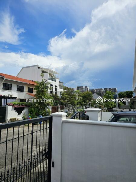 Jalan Usaha/ Upper Paya Lebar Rd/Tai Keng Garden