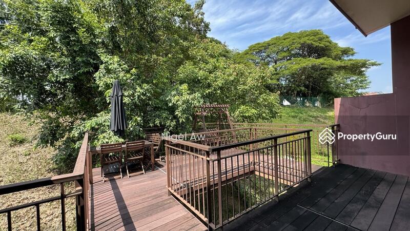  D15 2.5 Sty Renovated Inter-Terrace  North-South Facing 