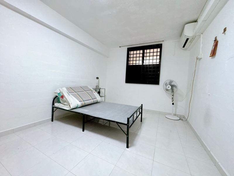 112 Commonwealth Crescent HDB Apartment For Sale, $370,000, 3 Bed 1 Bath 581 sqft $637.00 psf