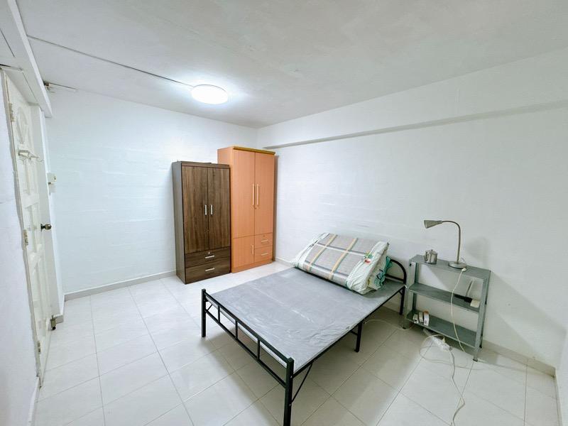 112 Commonwealth Crescent HDB Apartment For Sale, $370,000, 3 Bed 1 Bath 581 sqft $637.00 psf