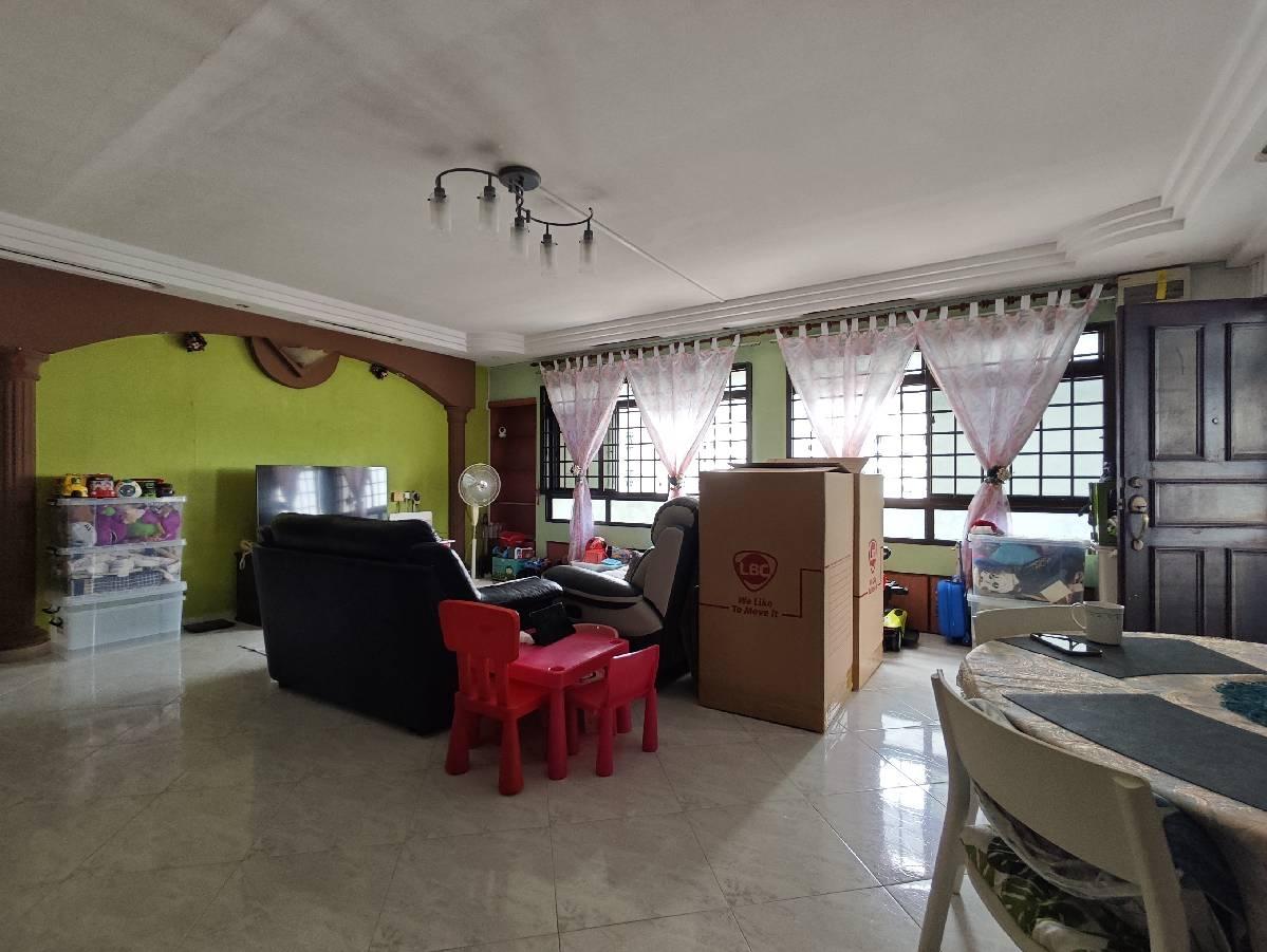 525 Jelapang Road HDB Apartment For Sale, $775,000, 3 Bed 2 Bath 1,302 sqft $595.00 psf