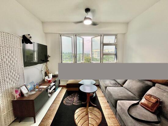42A Margaret Drive HDB Apartment For Sale, $789,999, 2 Bed 2 Bath 678 sqft $1,165.00 psf