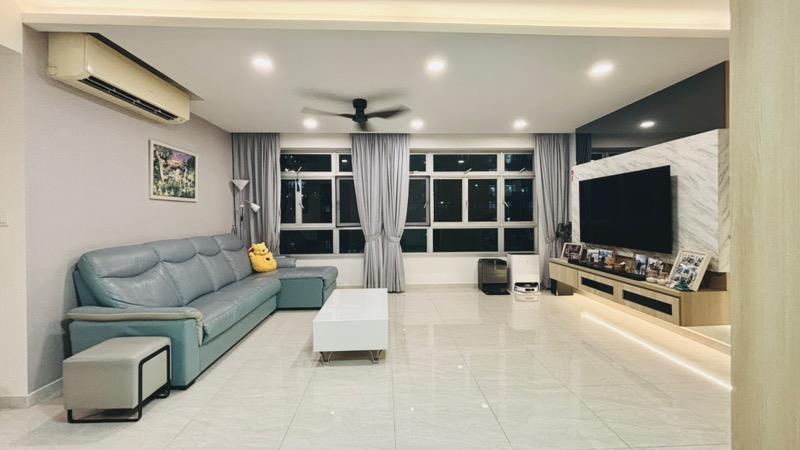 Prop-GPT: HDB Apartment: D19 Sengkang 338A Anchorvale Crescent