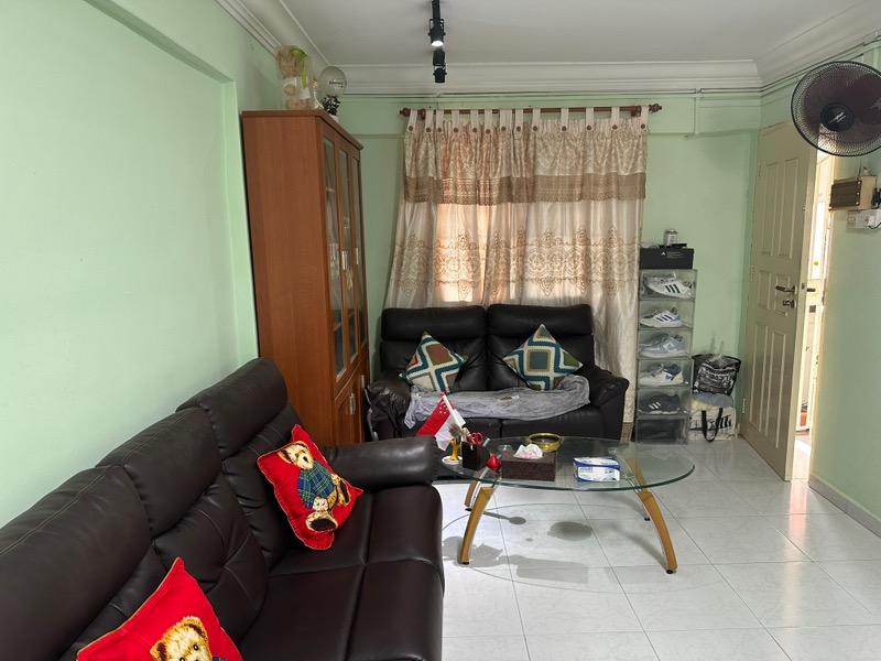 Prop-GPT: HDB Apartment: D22 Jurong 248 Jurong East Street 24