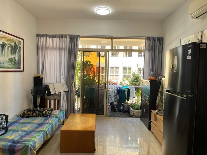 Prop-GPT: Apartment: D14 Geylang Sims Green