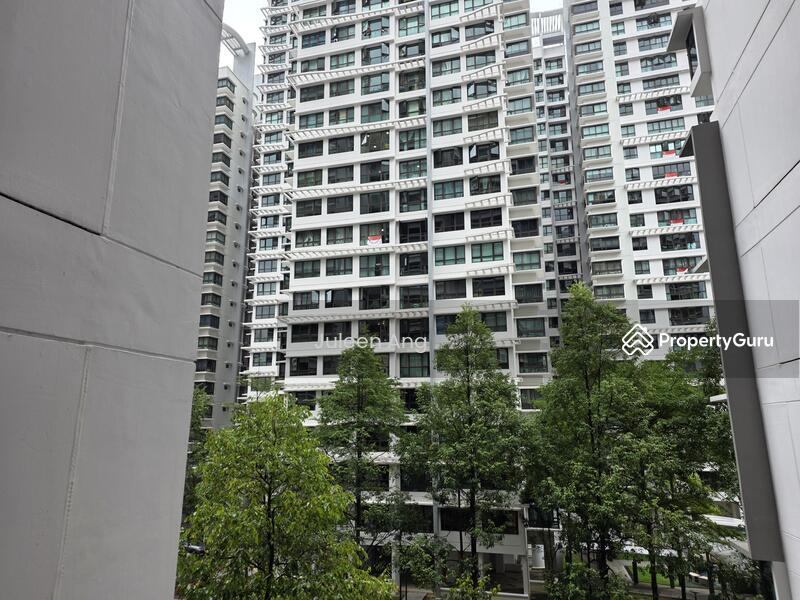 Prop-GPT: HDB Flat: D28 Seletar 436B Fernvale Road