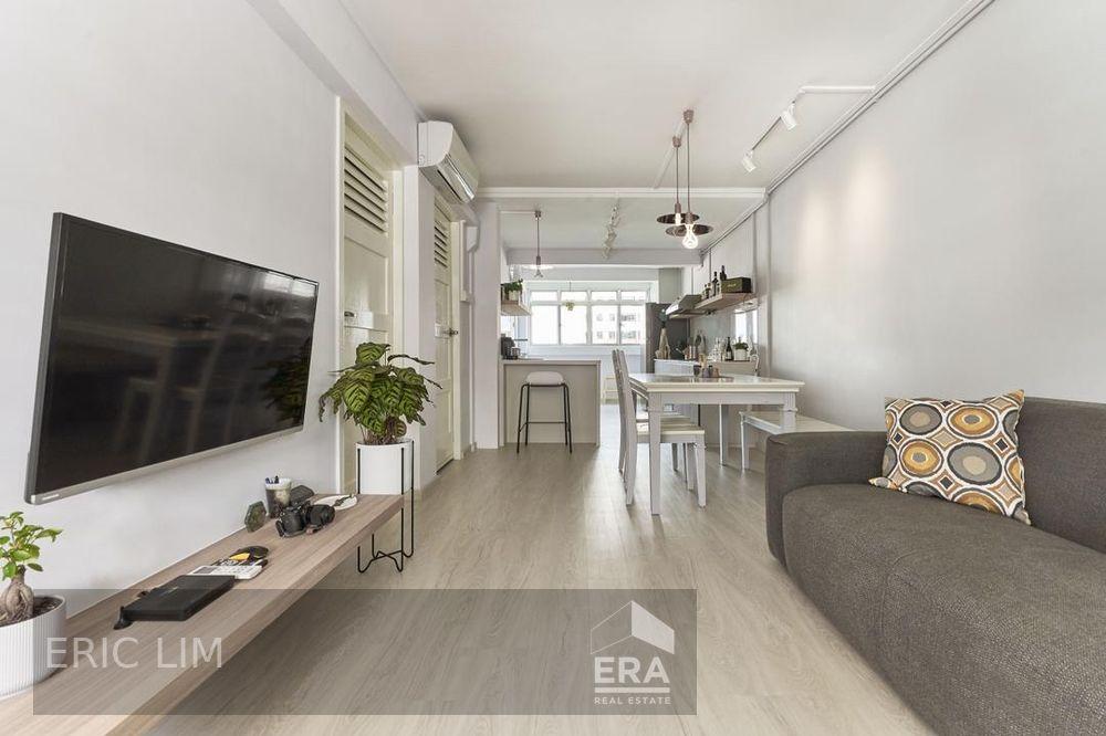 Rare 3rm Unit at Holland Close! Walk to 2 Mrt Stations