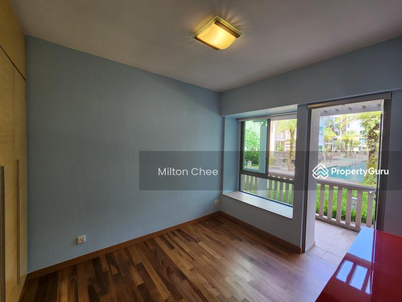 The Berth by the Cove