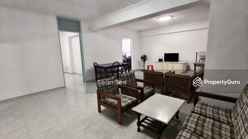 418 Woodlands Street 41: D25 Woodlands HDB Flat | Prop-GPT the AI-Powered Property Guru