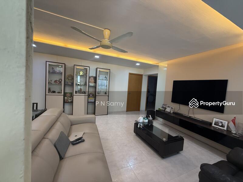 Prop-GPT: HDB Flat: D18 Tampines 726 Tampines Street 71