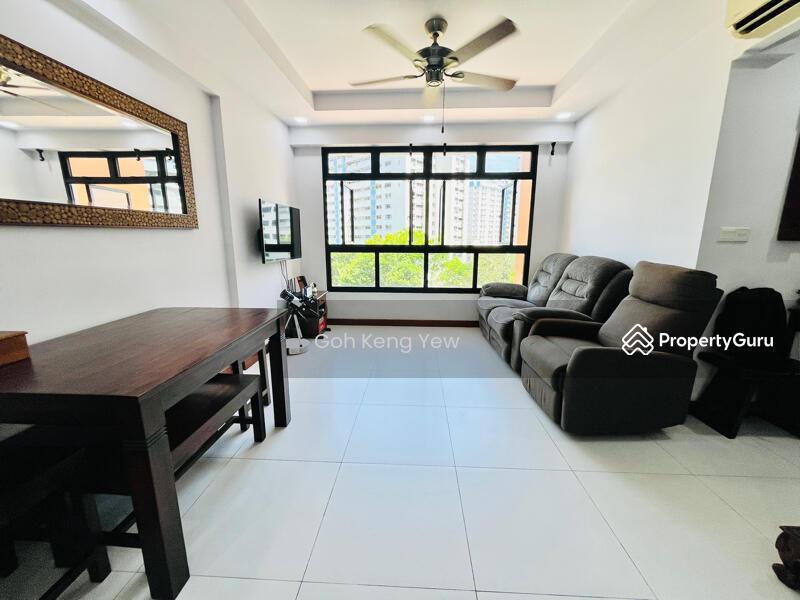 Prop-GPT: HDB Flat: D23  547C Segar Road