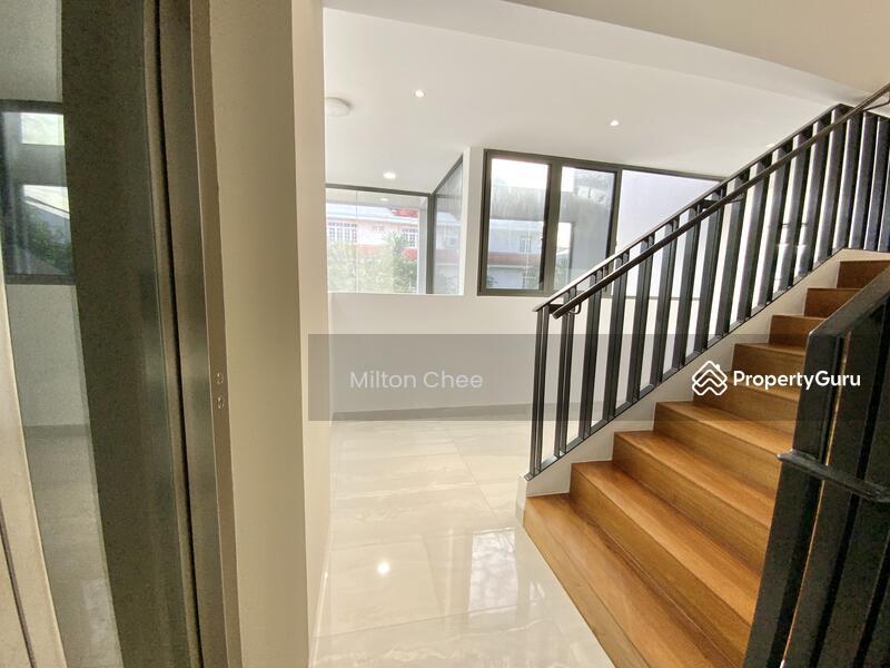 Kembangan Newly Built Semi_D