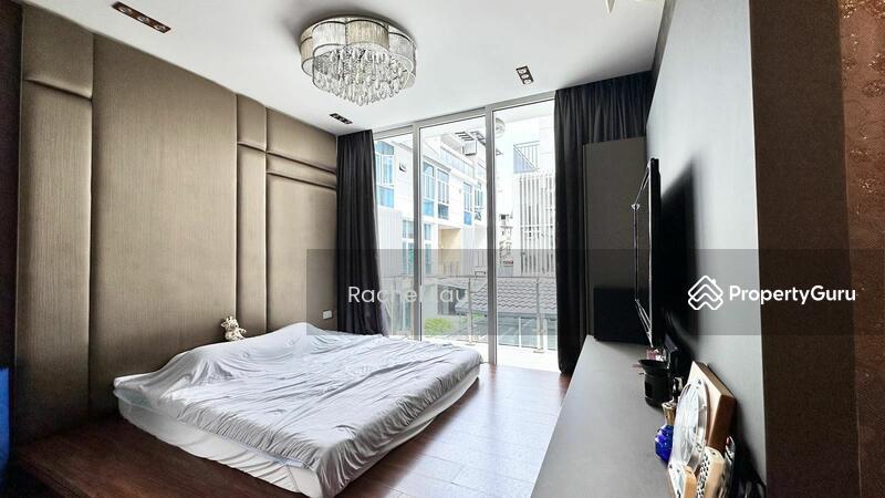 Corner Terrace At Andrew Terrace