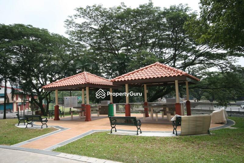 332 Jurong East Avenue 1