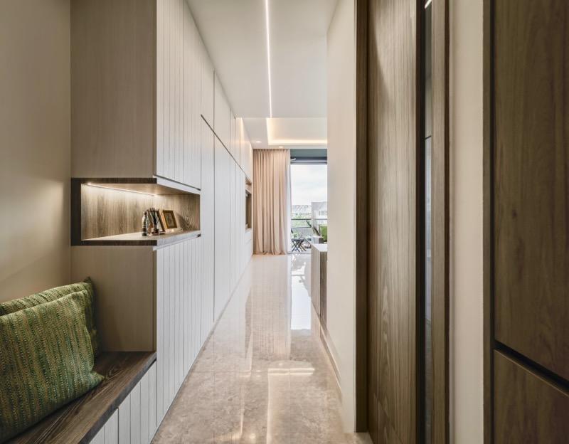 Parc Komo Condominium For Sale, $2,550,000, 4 Bed 3 Bath 1,410 sqft $1,809.00 psf