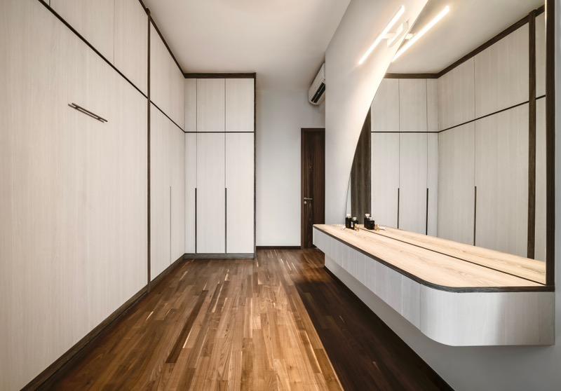 Parc Komo Condominium For Sale, $2,550,000, 4 Bed 3 Bath 1,410 sqft $1,809.00 psf