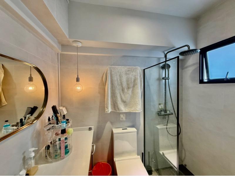 75B Redhill Road HDB Apartment For Sale, $1,050,000, 3 Bed 2 Bath 1,076 sqft $976.00 psf