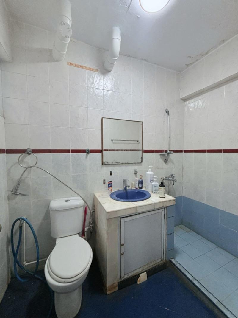 241 Hougang Street 22 HDB Apartment For Sale, $460,000, 2 Bed 2 Bath 893 sqft $515.00 psf