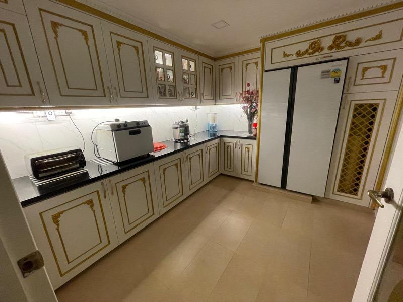 Prop-GPT: HDB Apartment: D18 Pasir Ris 101 Pasir Ris Street 12
