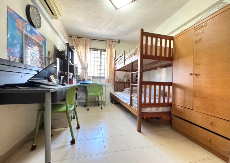 82 Bedok North Road HDB Apartment For Sale, $518,000, 3 Bed 2 Bath 990 sqft $523.00 psf