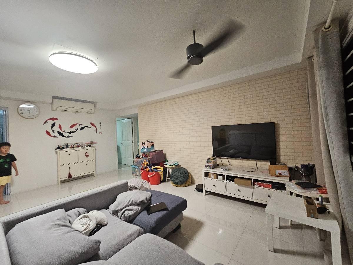 627 Yishun Street 61 HDB Apartment For Sale, $638,000, 3 Bed 2 Bath 1,152 sqft $554.00 psf