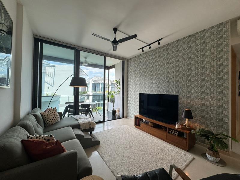 The Crest Condominium For Sale, $2,750,000, 3 Bed 3 Bath 1,228 sqft $2,239.00 psf