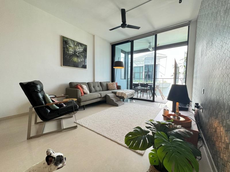 The Crest Condominium For Sale, $2,750,000, 3 Bed 3 Bath 1,228 sqft $2,239.00 psf