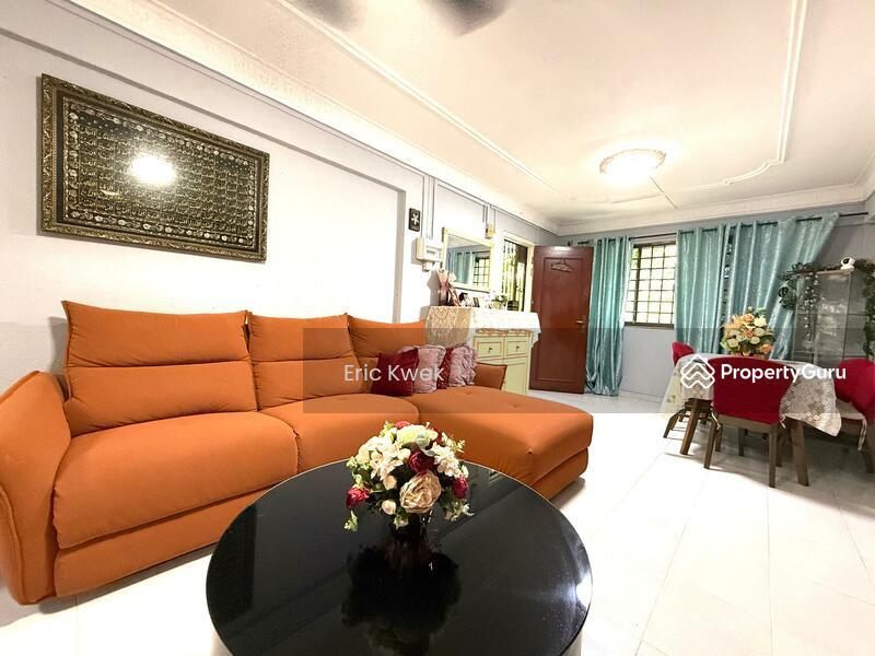 Prop-GPT: HDB Flat: D16 Bedok 92 Bedok North Avenue 4