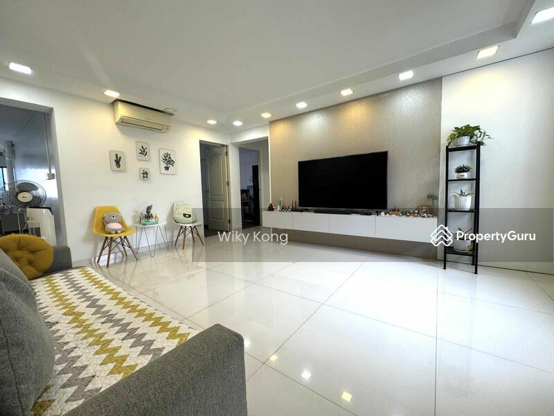Prop-GPT: HDB Flat: D16 Bedok 121 Bedok North Road