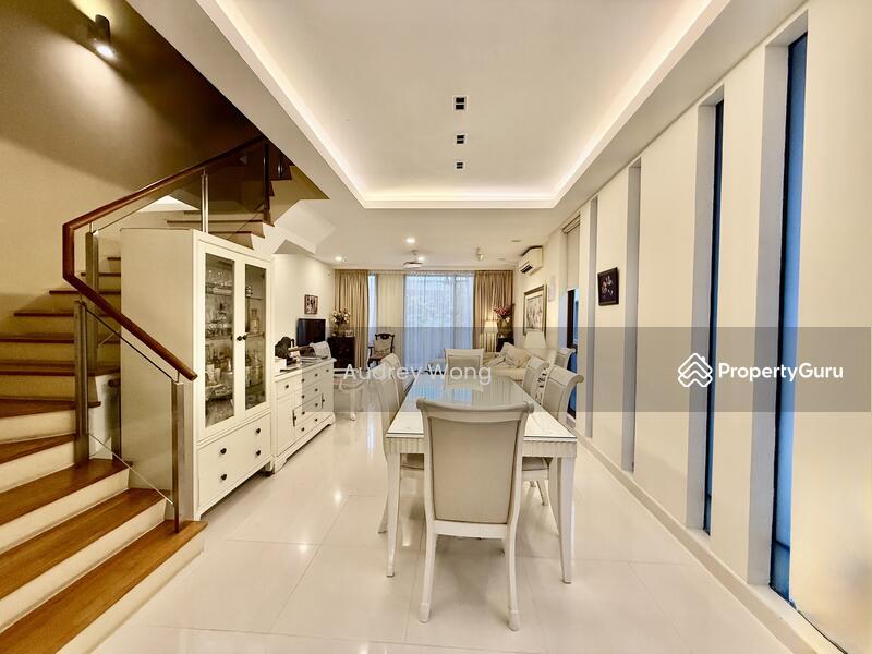 Near Pool Unit! @ Verdana Villas