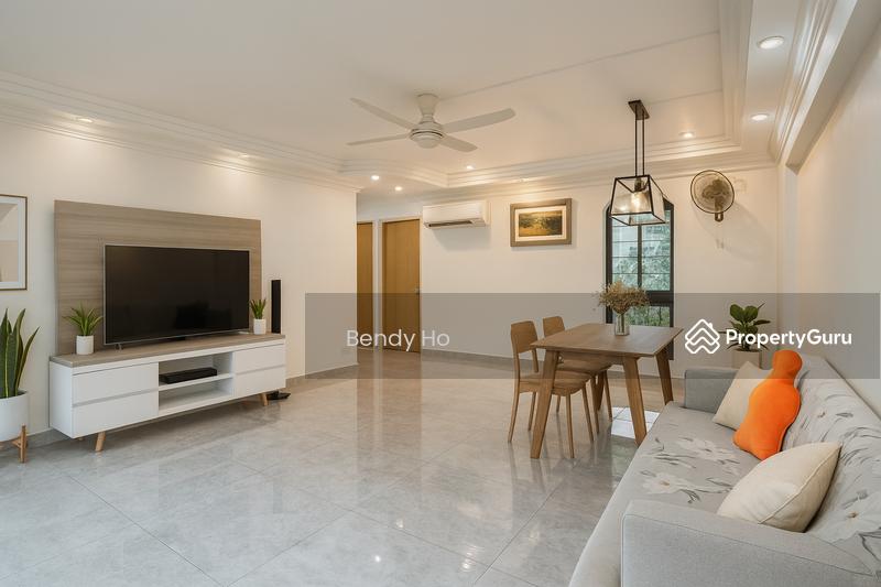 Prop-GPT: HDB Flat: D27 Yishun 270 Yishun Street 22