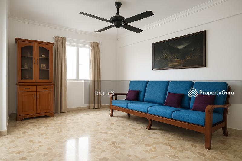 Prop-GPT: HDB Flat: D27 Yishun 701 Yishun Avenue 5