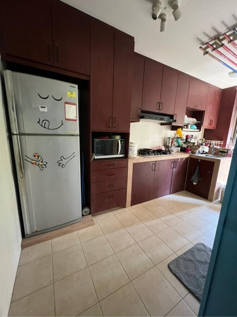 77A Redhill Road HDB Apartment For Sale, $920,000, 2 Bed 2 Bath 1,076 sqft $855.00 psf