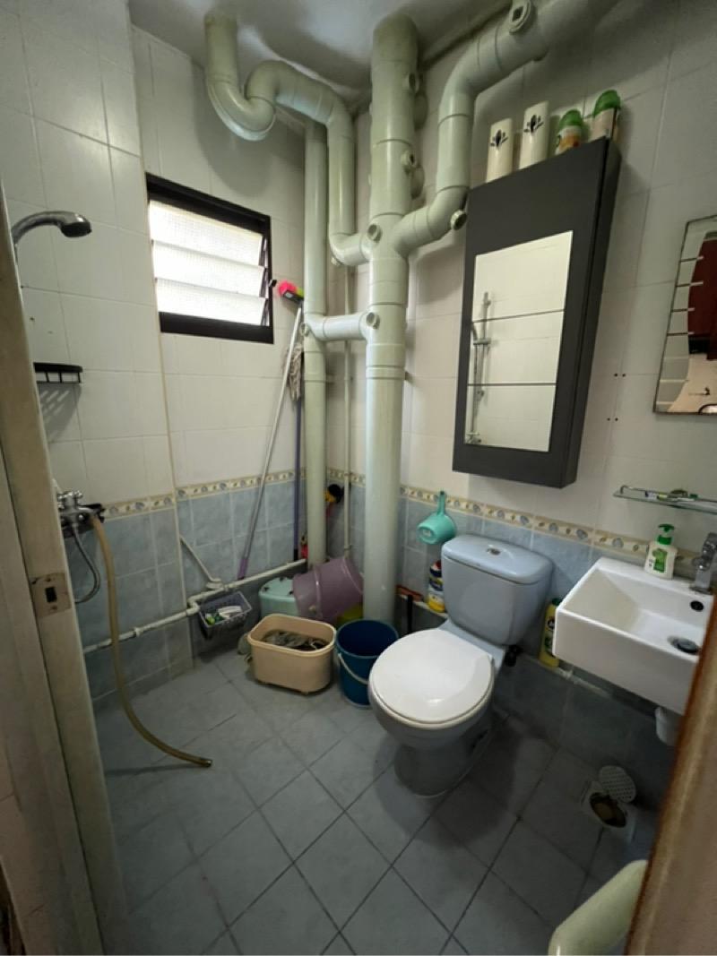 77A Redhill Road HDB Apartment For Sale, $920,000, 2 Bed 2 Bath 1,076 sqft $855.00 psf