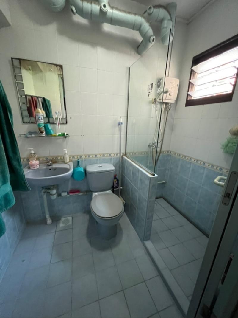 77A Redhill Road HDB Apartment For Sale, $920,000, 2 Bed 2 Bath 1,076 sqft $855.00 psf