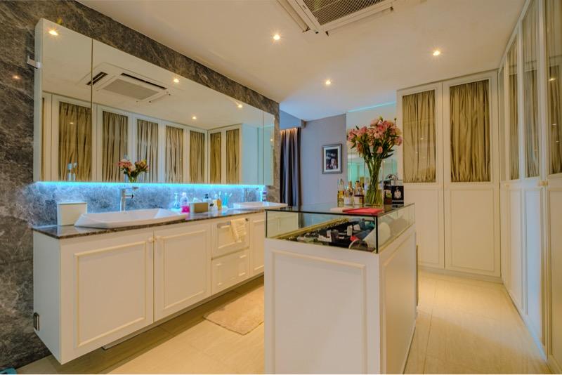 Mirage Tower Condominium For Sale, $6,288,888, 4 Bed 4 Bath 2,605 sqft $2,414.00 psf