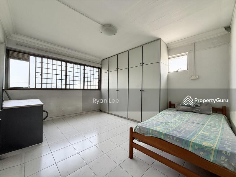 289 Yishun Avenue 6