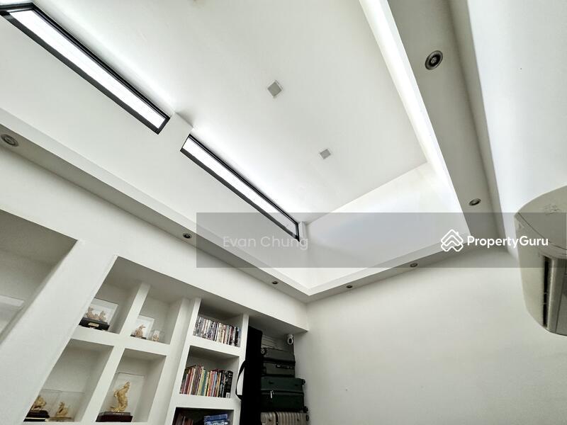 Jalan Chengam Terrace 3mins to CHIJ St Nicholas Girls’ School