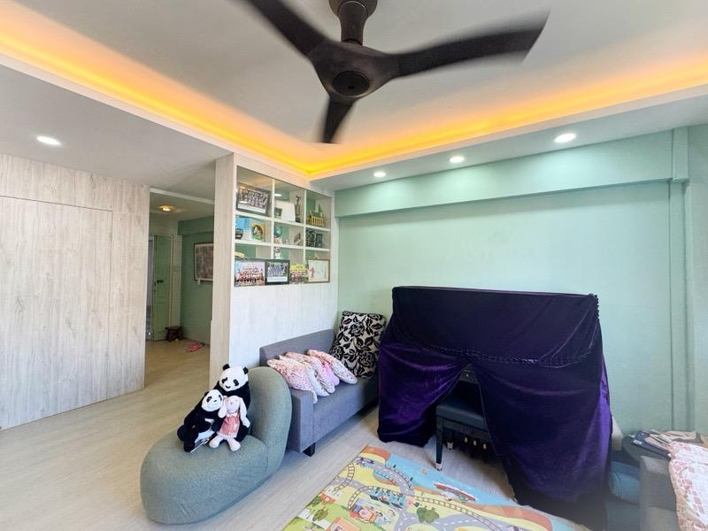 17 Telok Blangah Crescent HDB Apartment For Sale, $840,000, 3 Bed 2 Bath 1,076 sqft $781.00 psf