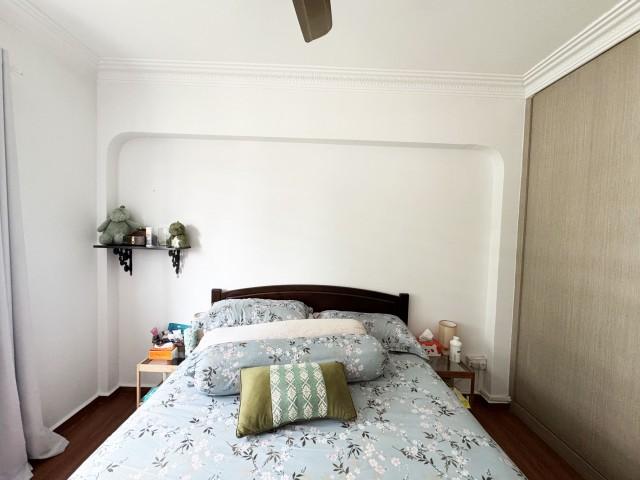 Prop-GPT: HDB Apartment: D27 Yishun 874 Yishun Street 81