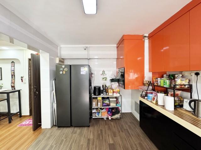 874 Yishun Street 81 HDB Apartment For Sale, $635,000, 3 Bed 2 Bath 1,119 sqft $567.00 psf