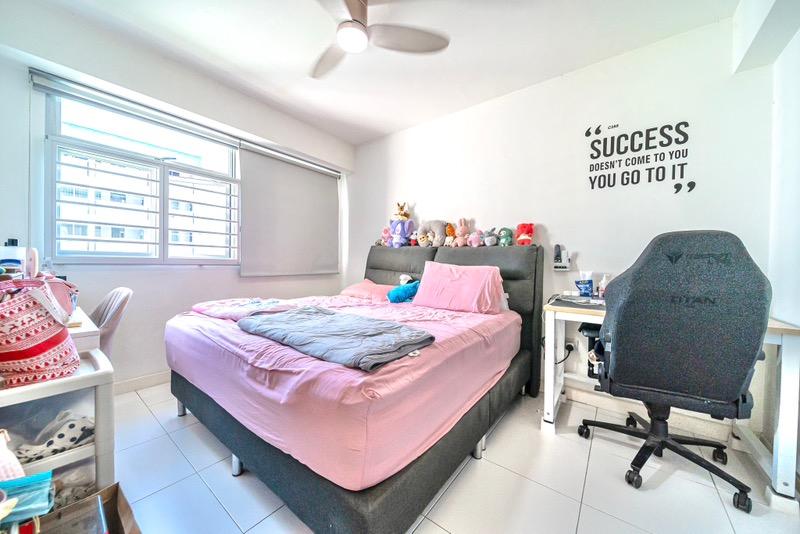 426C Yishun Avenue 11 HDB Apartment For Sale, $596,888, 3 Bed 2 Bath 990 sqft $603.00 psf