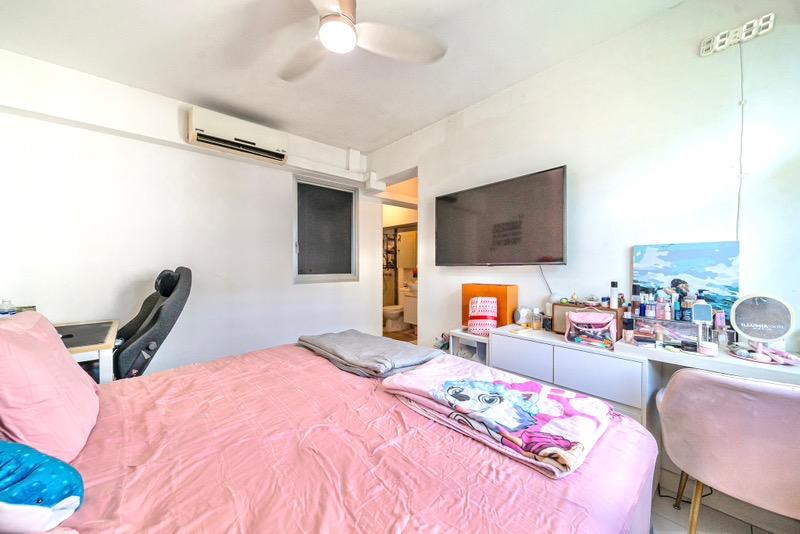 426C Yishun Avenue 11 HDB Apartment For Sale, $596,888, 3 Bed 2 Bath 990 sqft $603.00 psf